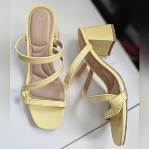 CL BY LAUNDRY Blaine Block Heel Sandal light yellow size 6 Strappy Heels